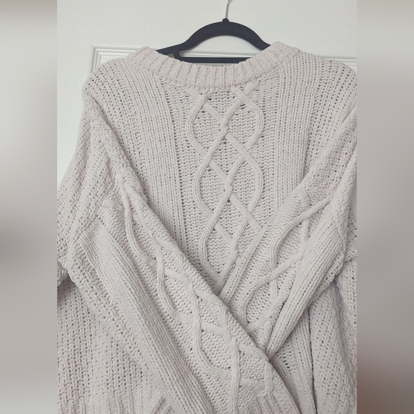 Chunky Cable knit sweater - Picture 3 of 7